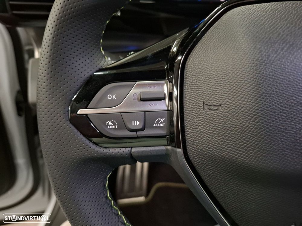 Peugeot E-408 58 kWh GT - 16