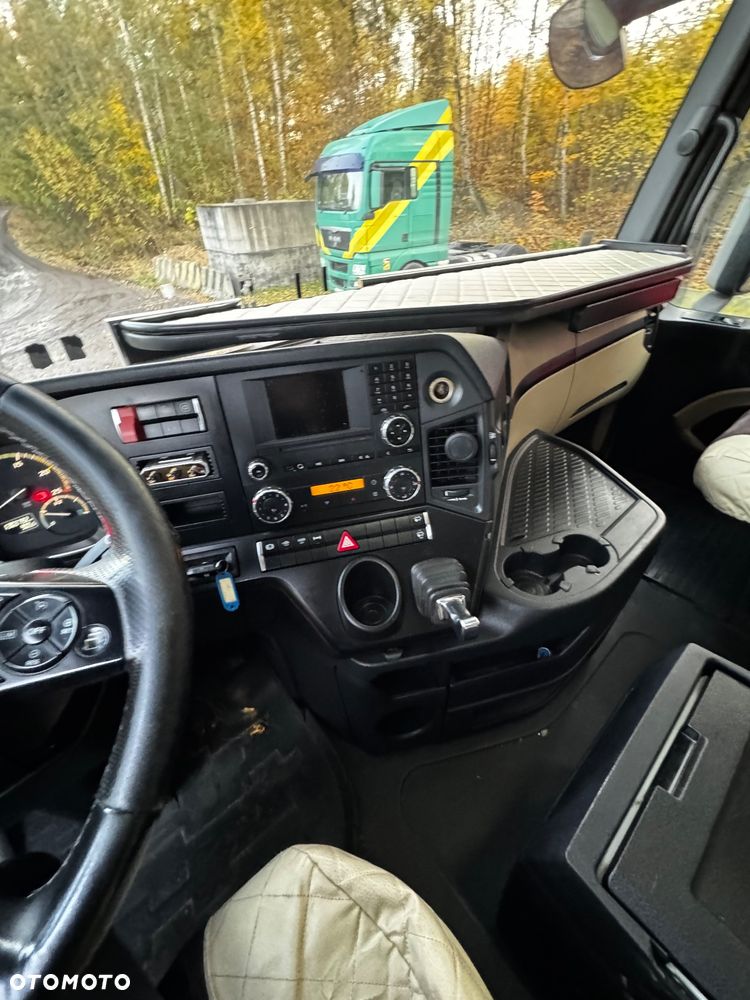 Mercedes-Benz Actros 1842 - 23