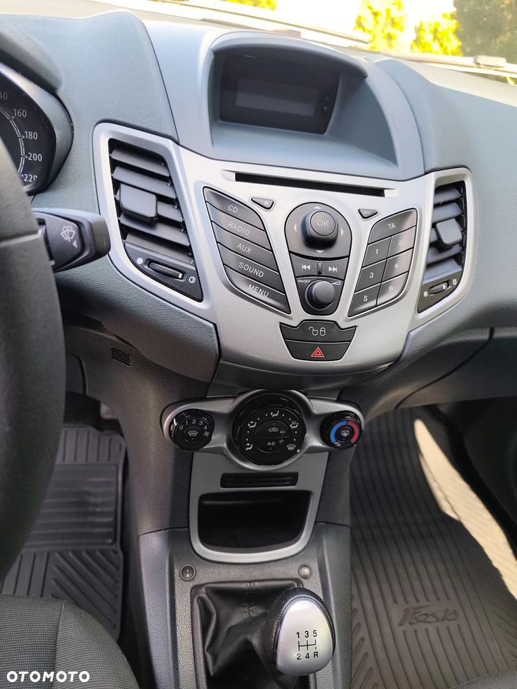 Ford Fiesta - 5