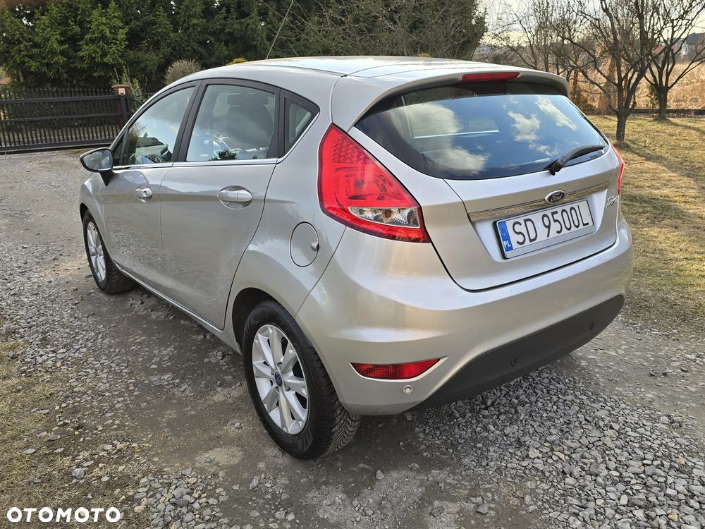 Ford Fiesta 1.4 Titanium - 32