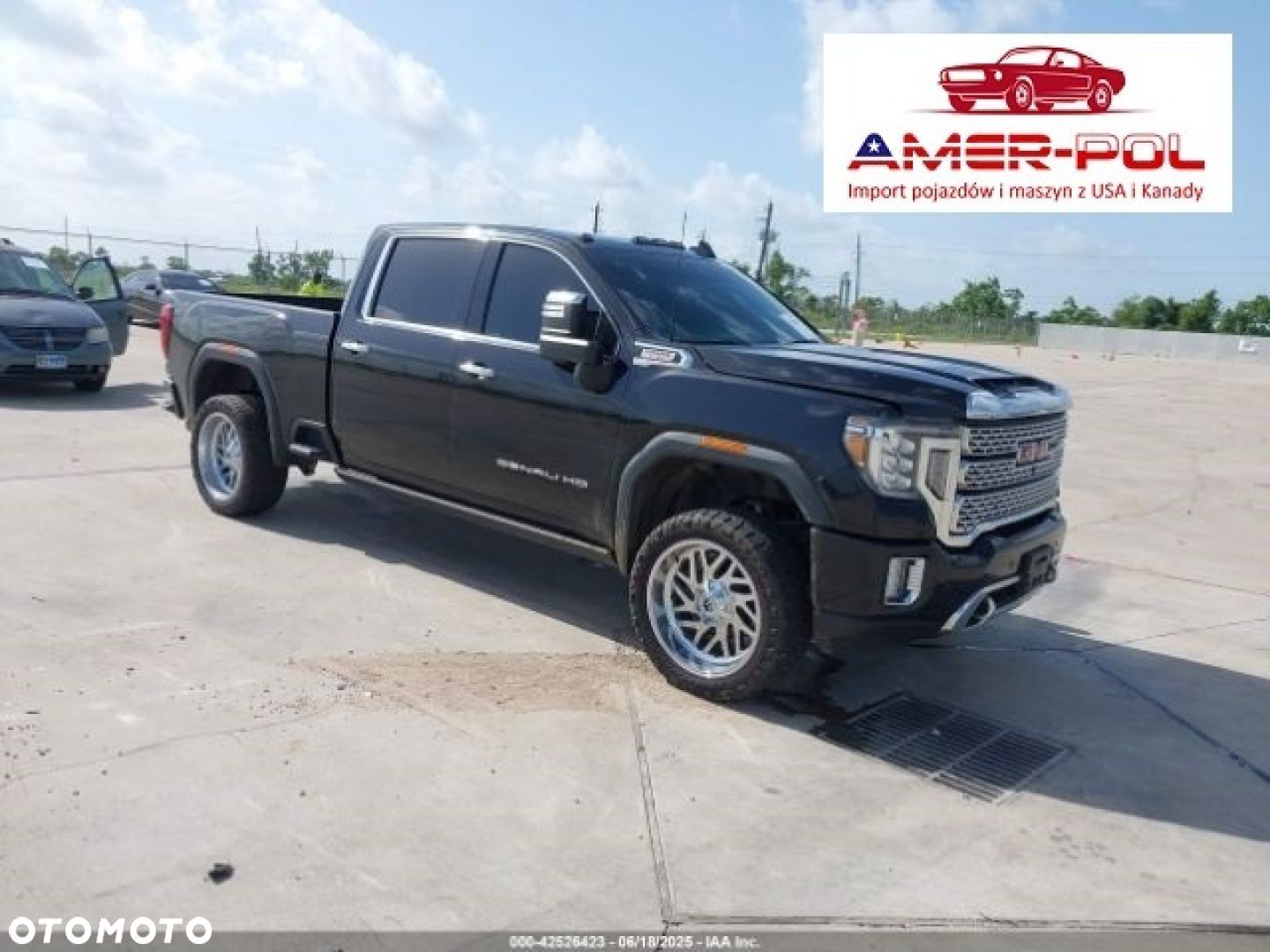 GMC Sierra - 1