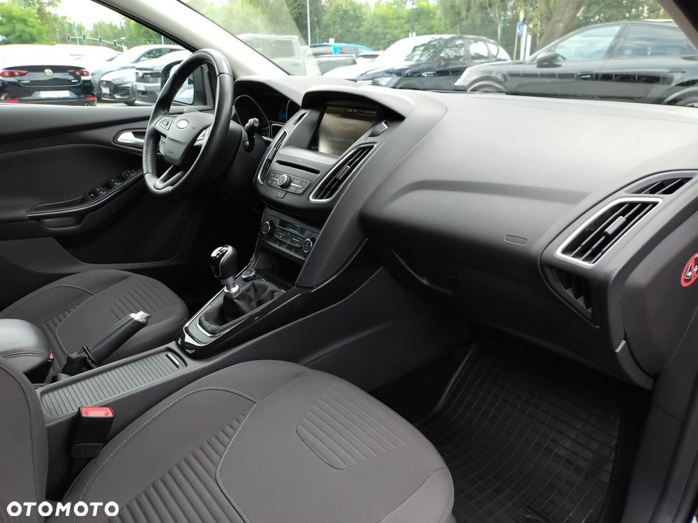 Ford Focus 1.5 EcoBoost Titanium ASS - 28