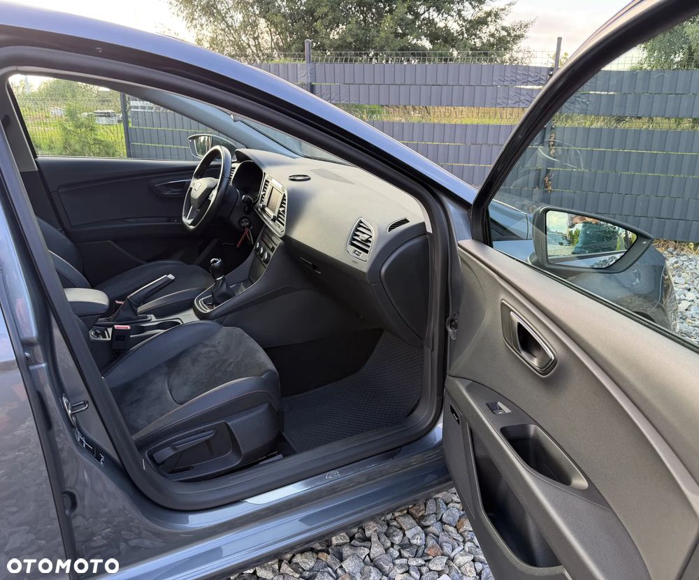 Seat Leon 2.0 TDI DPF Start&Stop FR - 32