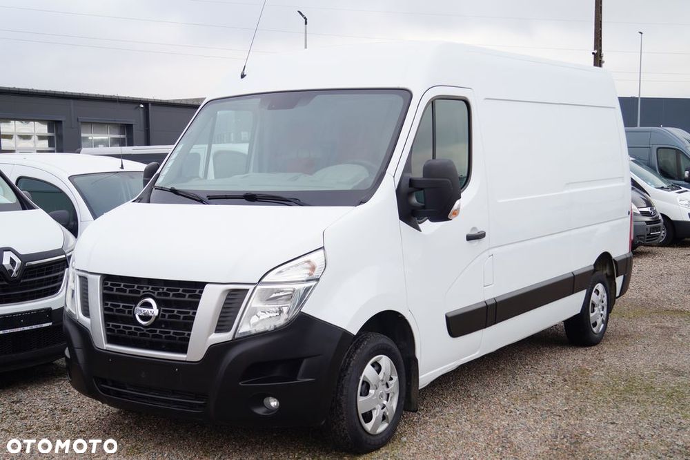 Nissan NV400 - 3