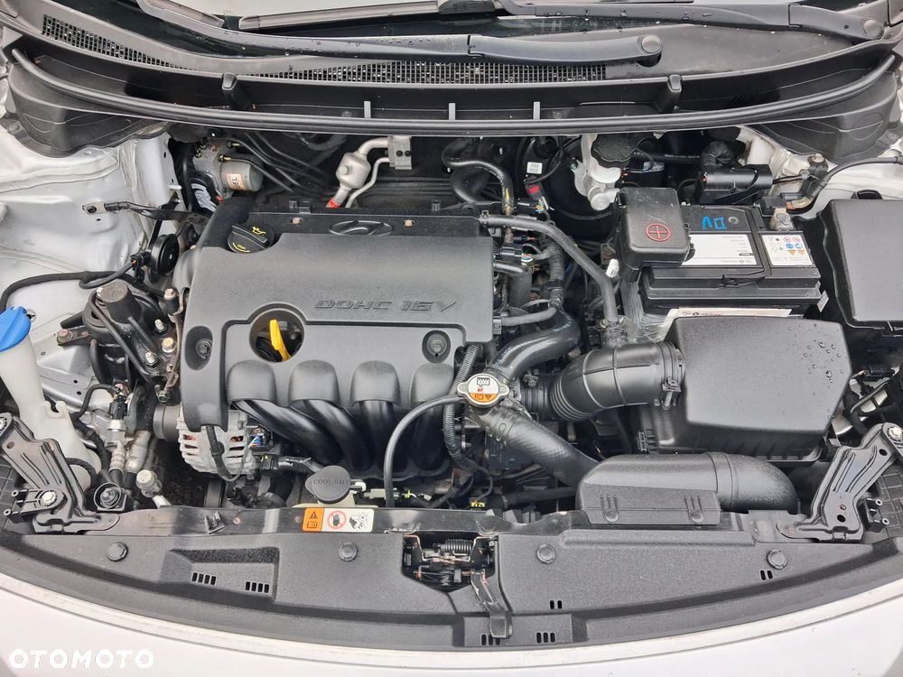 Hyundai i30 1.4 Trend - 16