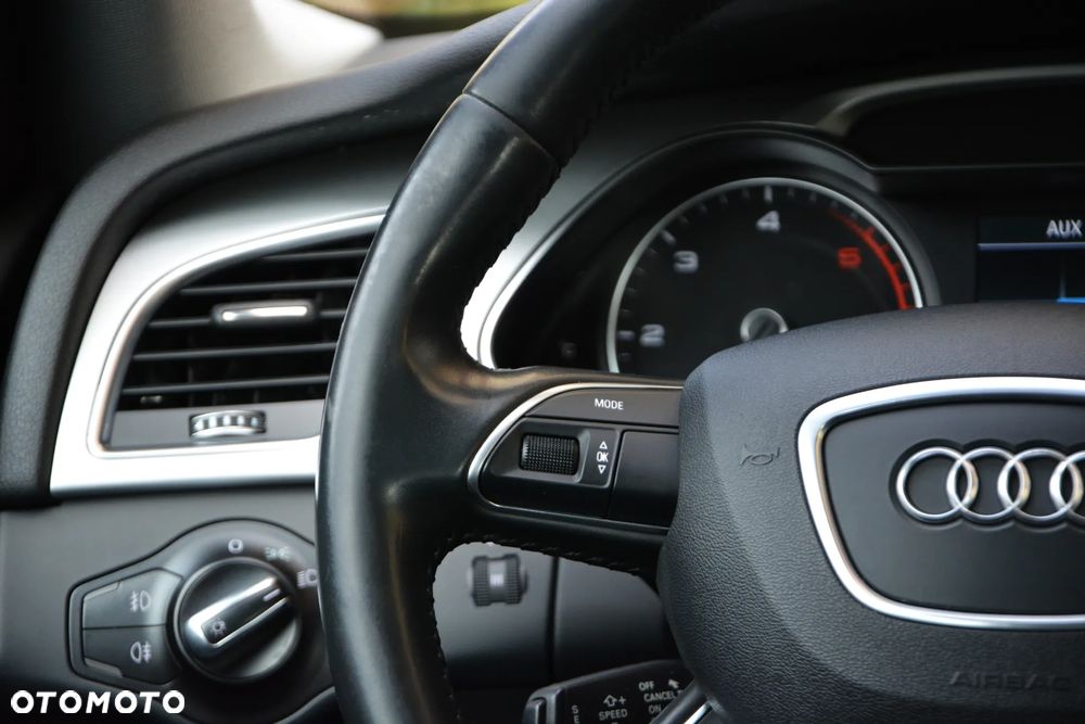 Audi A4 Avant 2.0 TDI DPF clean diesel multitronic Ambiente - 16