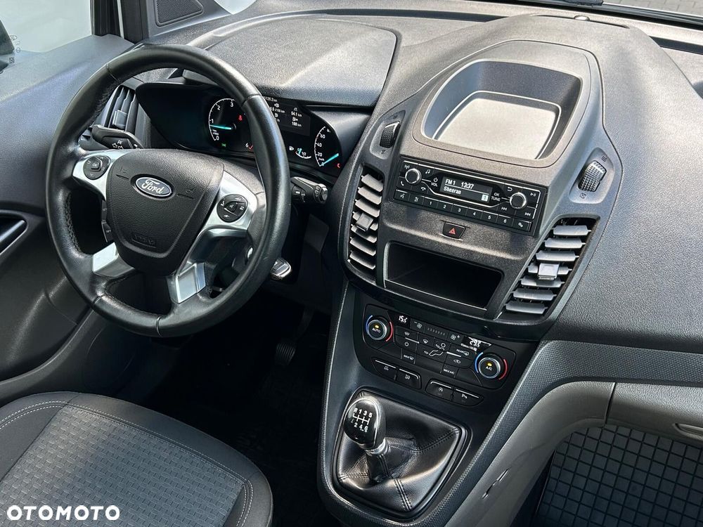 Ford Tourneo Connect - 16