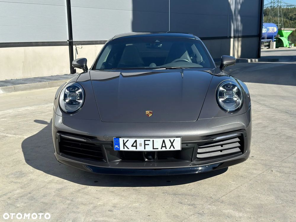 Porsche 911 Carrera 4S - 8
