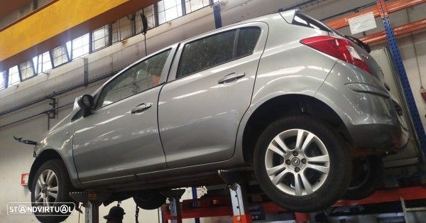 Para Peças Opel Corsa D (S07) - 2