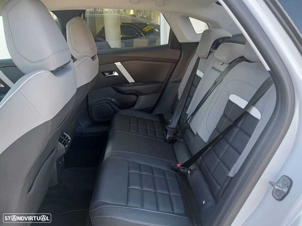 Citroën e-C4 X 54 kWh Autonomia Alargada Max - 6