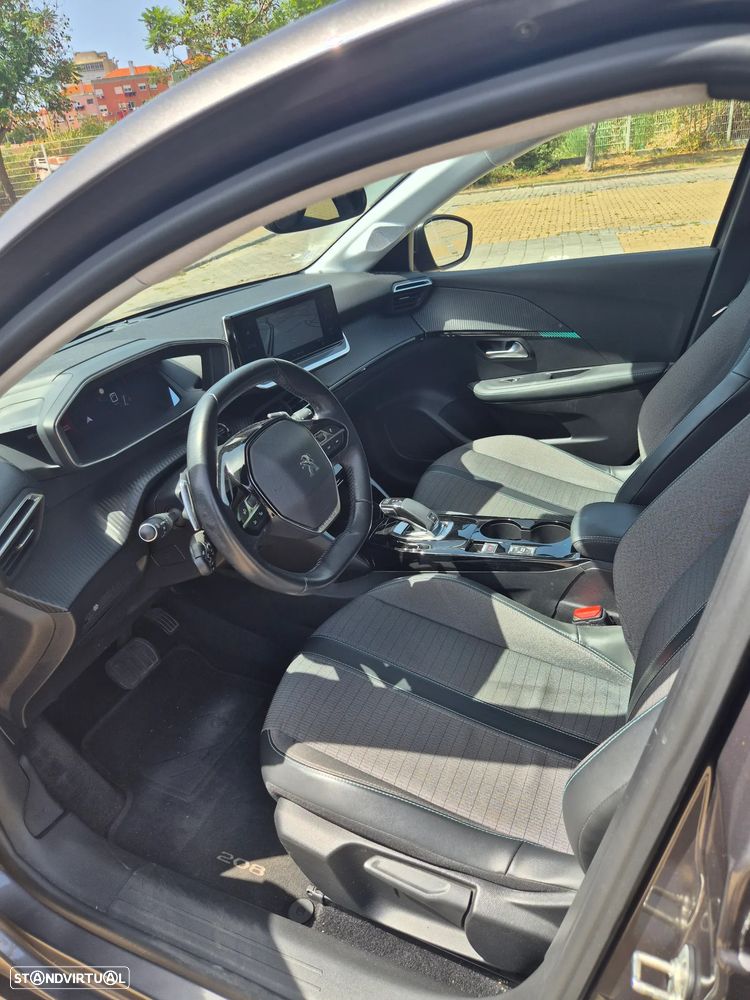 Peugeot 208 1.2 PureTech Allure Pack EAT8 - 7