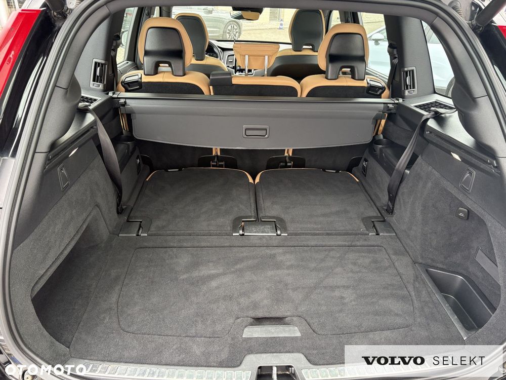 Volvo XC 90 - 25