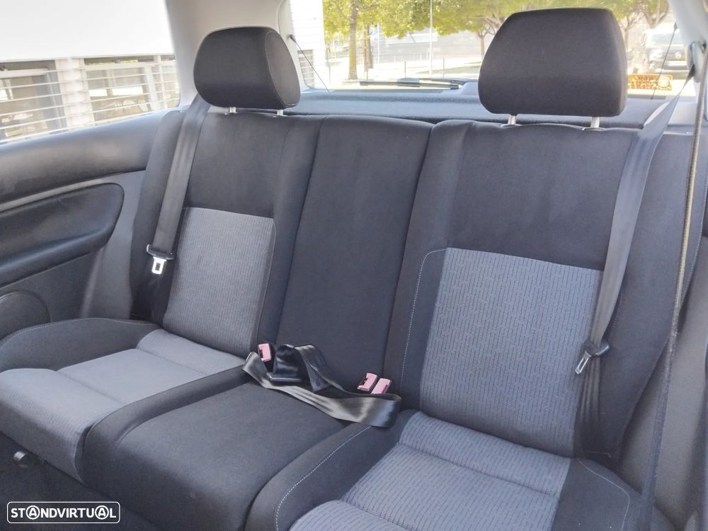 VW Golf 1.4i Confortline JE+AC - 15