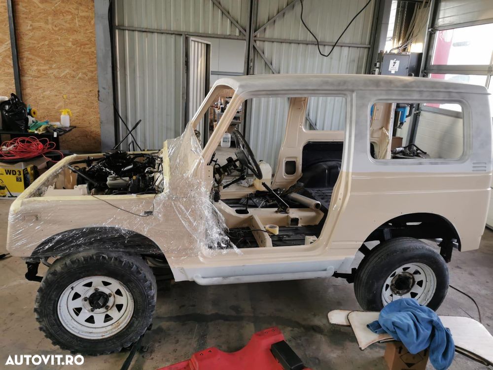 Suzuki Samurai - 10