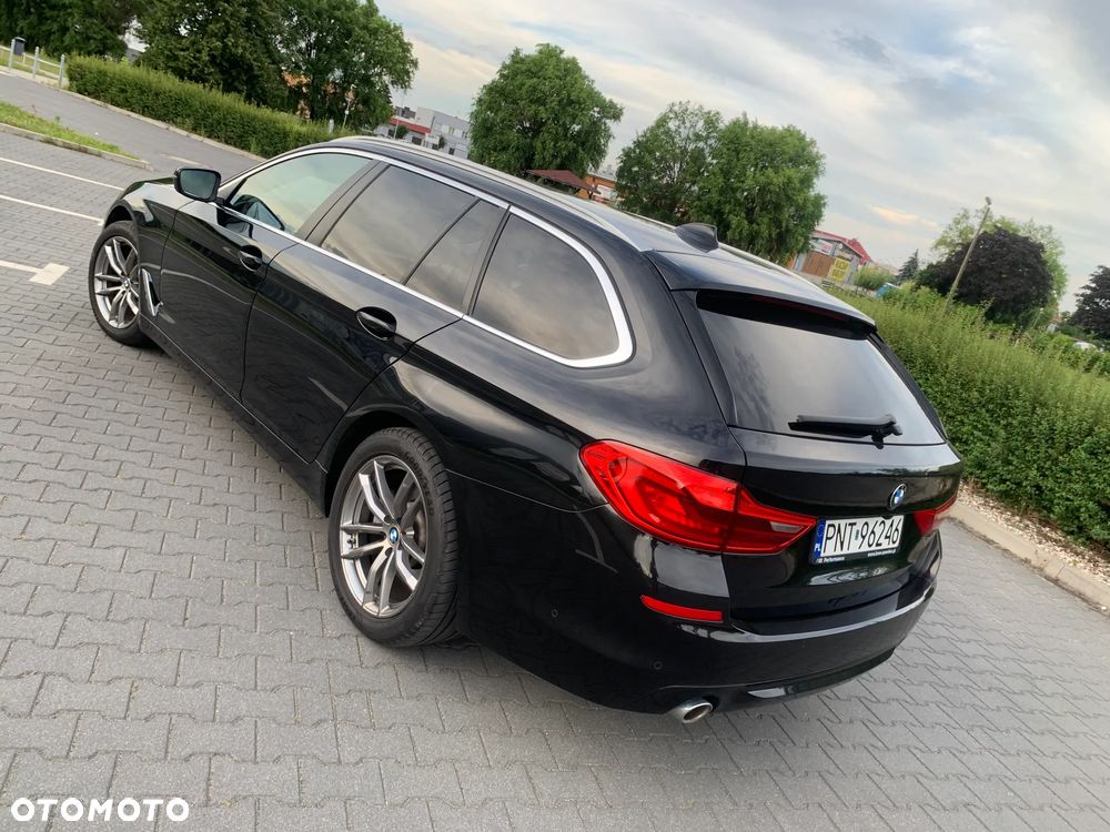 BMW Seria 5 520d Touring - 6
