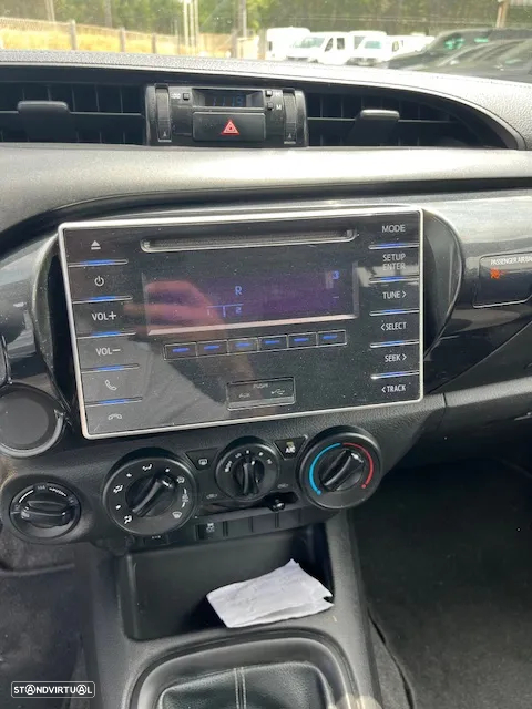 Toyota HILUX CAB/DUPLA 4x4 150cv - 9