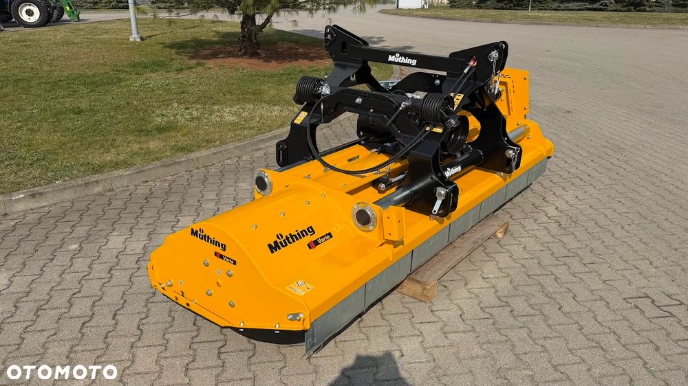 Muthing MU-M 300 Vario | Hydrauliczny przesuw | Przód / Tył | 75–160 KM - 10