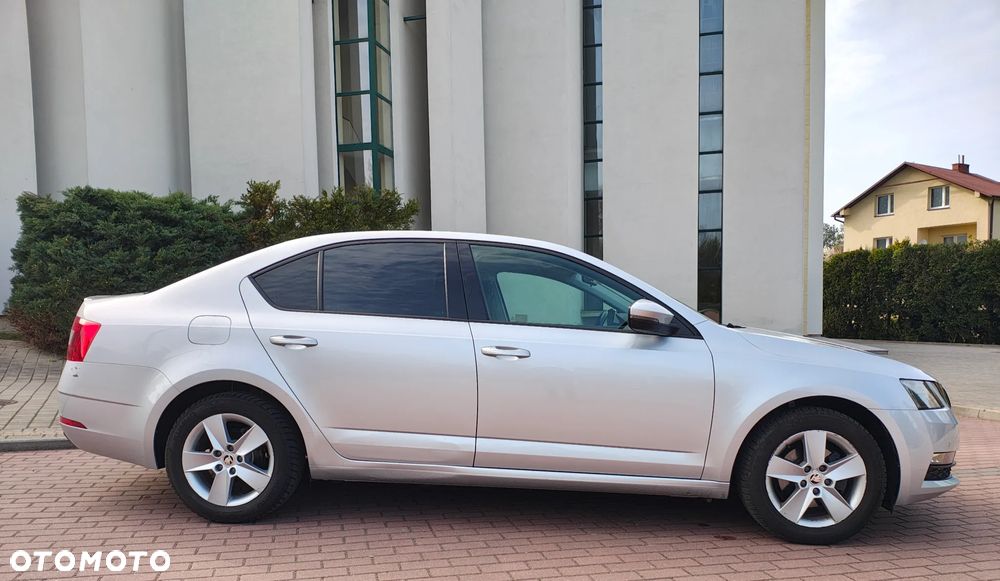 Skoda Octavia 1.5 TSI ACT Ambition - 4