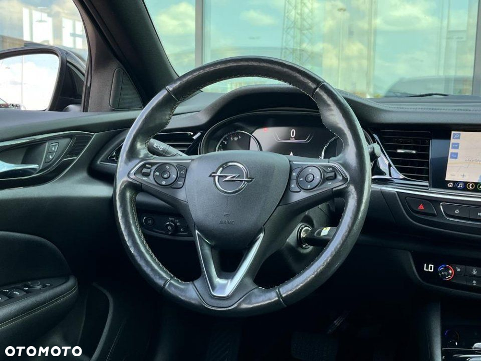 Opel Insignia - 28
