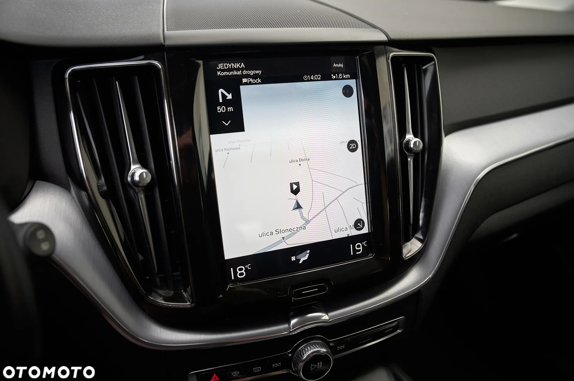 Volvo XC 60 D3 Momentum Pro - 40
