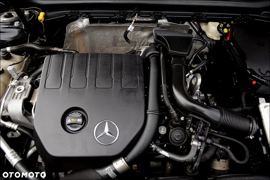 Mercedes-Benz Klasa A 180 AMG Line 7G-DCT - 40