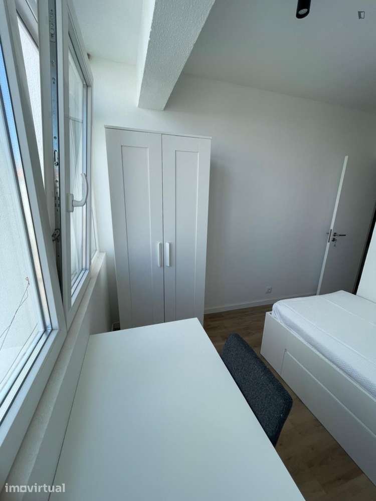 Quarto - localizado em Oeiras Lisbon - Grande imagem: 3/6