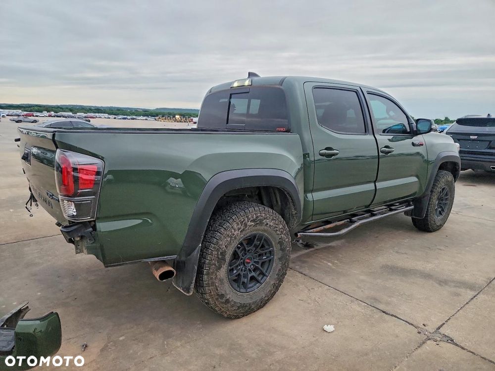 Toyota Tacoma - 3