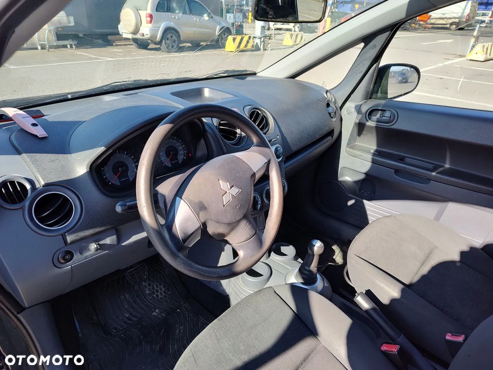 Mitsubishi Colt 1.3 Invite - 9