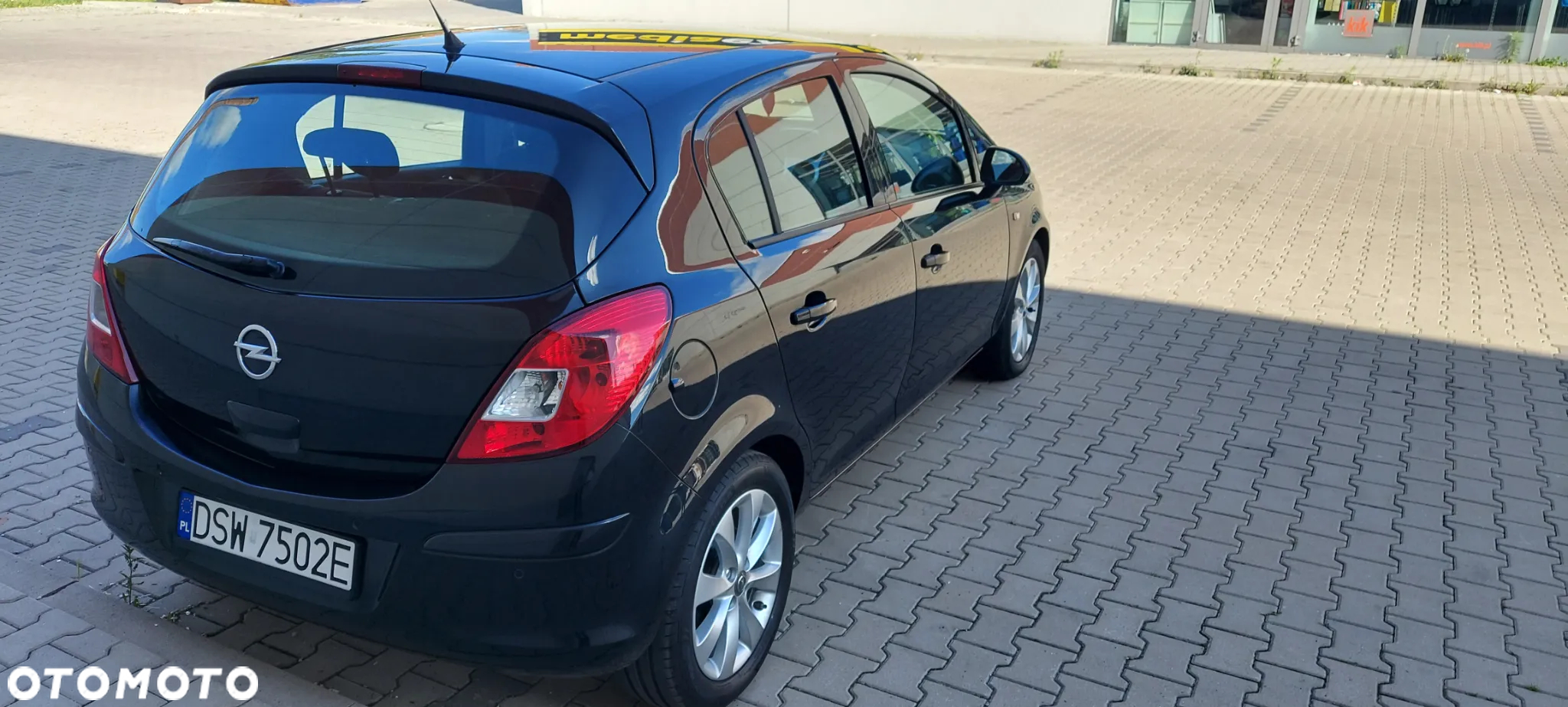 Opel Corsa 1.4 16V Cosmo - 5