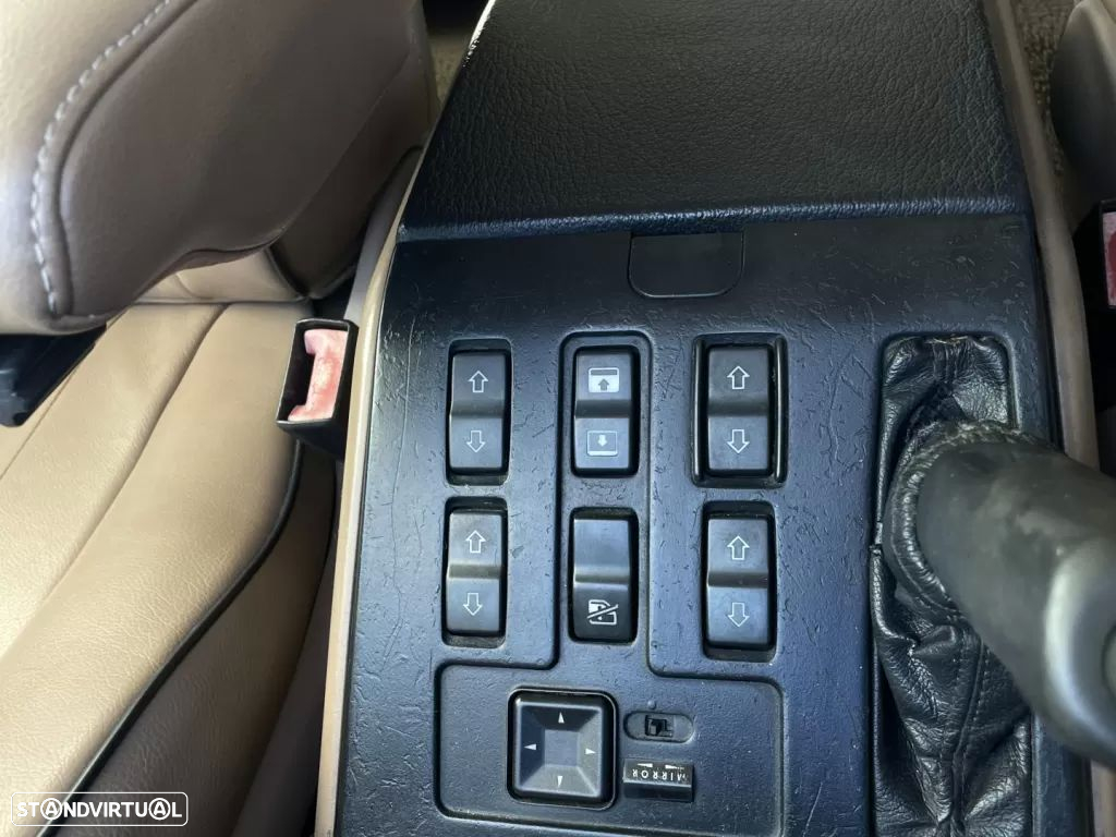 Land Rover Range Rover - 30