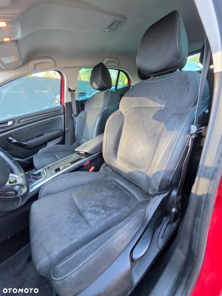 Renault Megane TCe 140 GPF LIMITED - 21