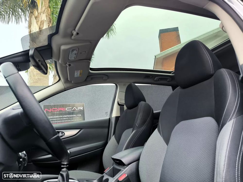 Nissan Qashqai 1.5 dCi N-Connecta J18 - 6