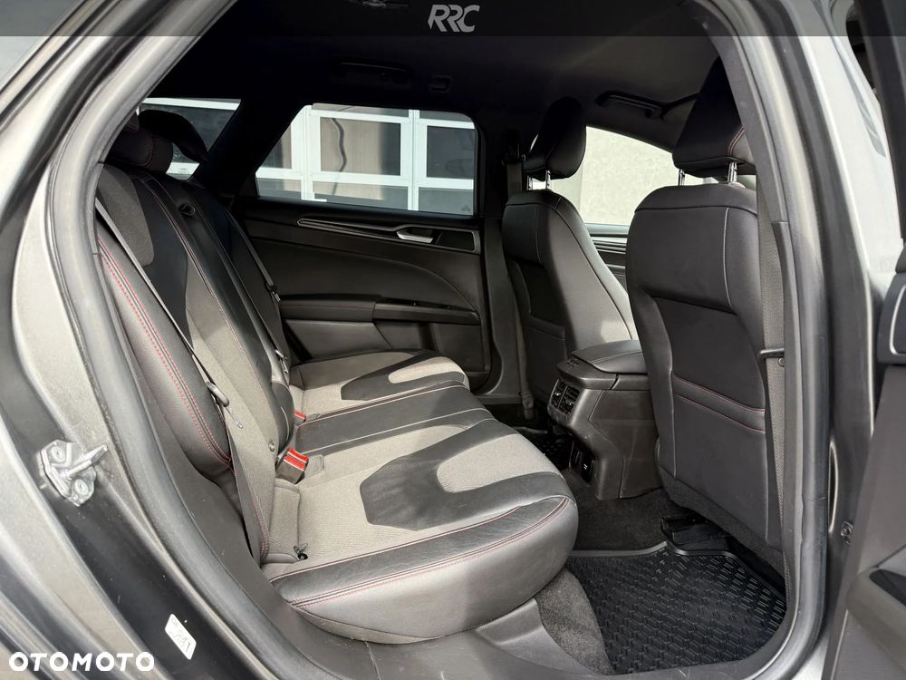 Ford Mondeo 2.0 TDCi ST-Line PowerShift - 24