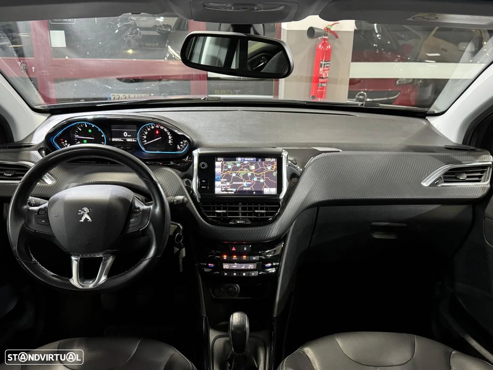 Peugeot 2008 PureTech 110 Stop&Start Allure - 2