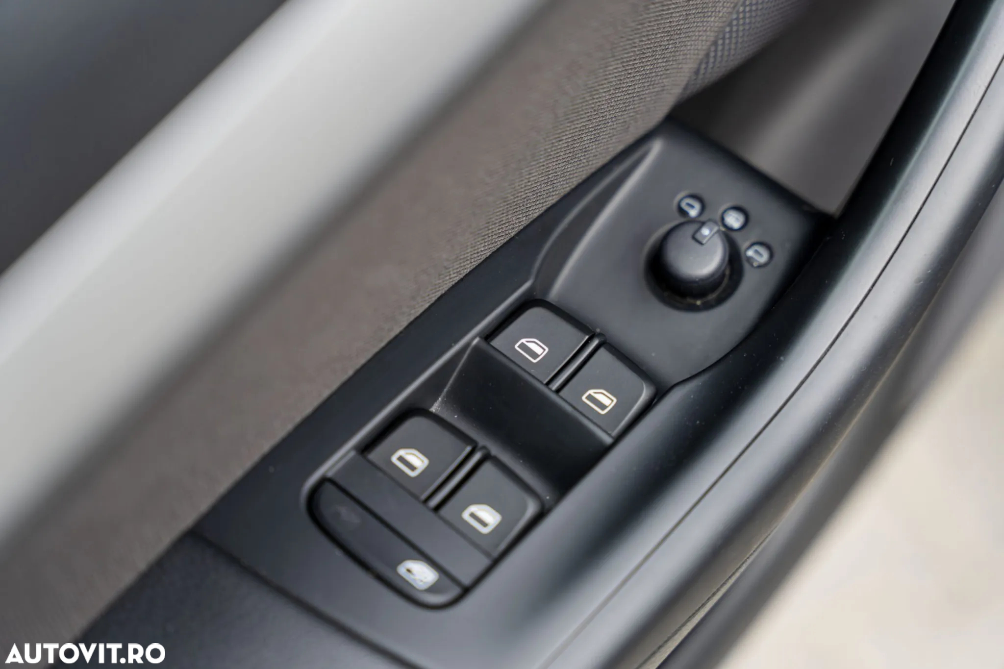 Audi Q3 1.4 TFSI Stronic Design - 31