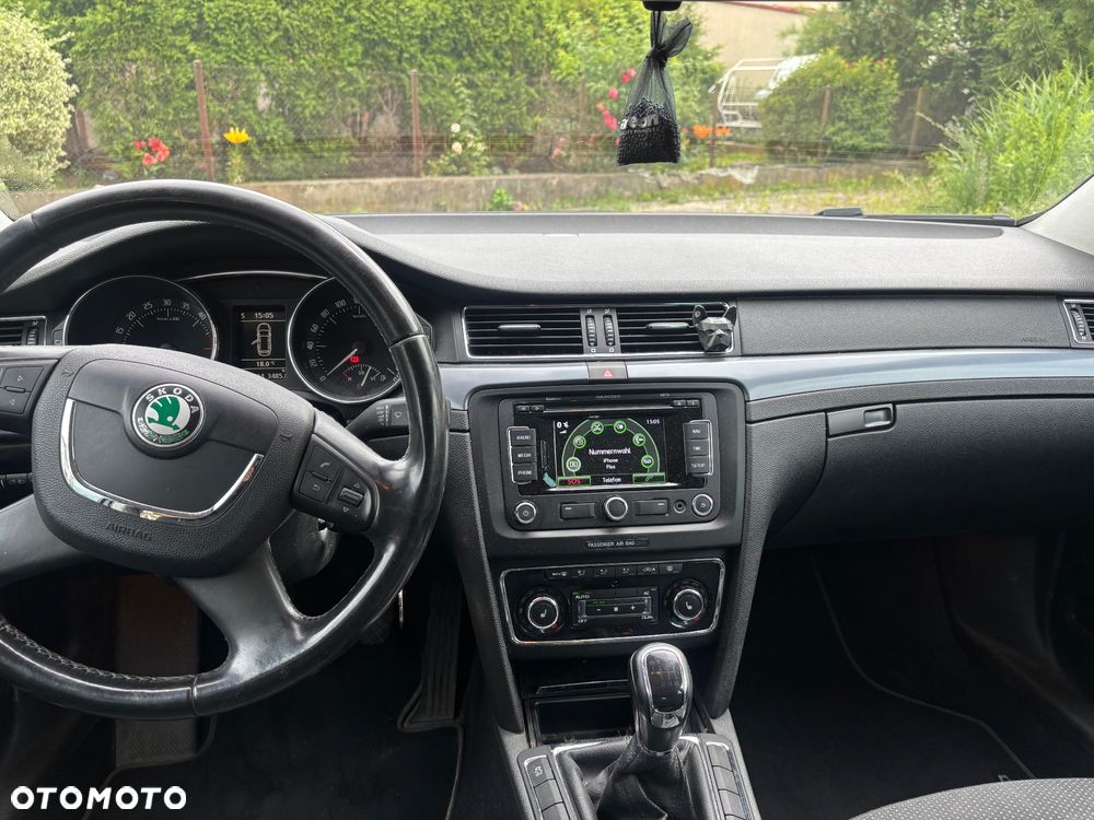 Skoda Superb 2.0 TDI Ambition - 12