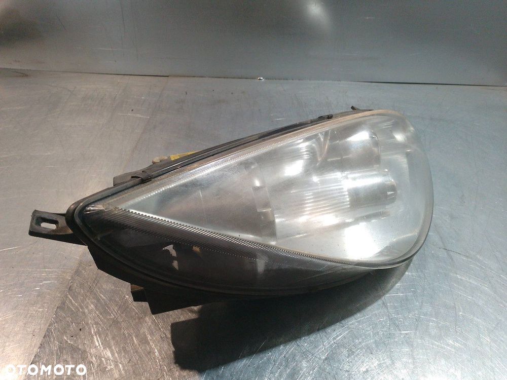 LAMPA PRAWA PRZÓD MITSUBISHI COLT VI 0301208202   MR957354 - 8