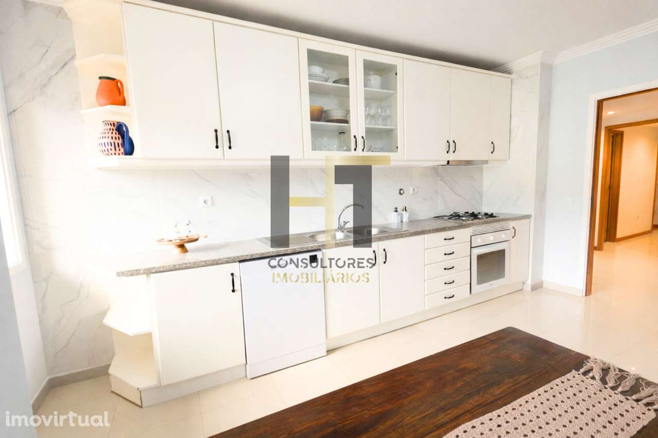 Apartamento T2 com Garagem Fechada | Frente à Escola C+S | São Romã - Grande imagem: 5/24