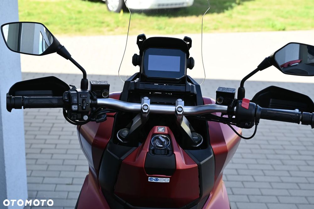 Honda ADV350 - 7