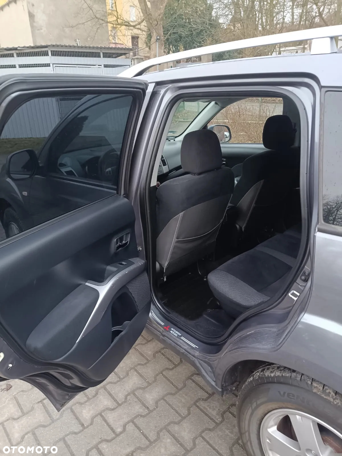 Mitsubishi Outlander - 7