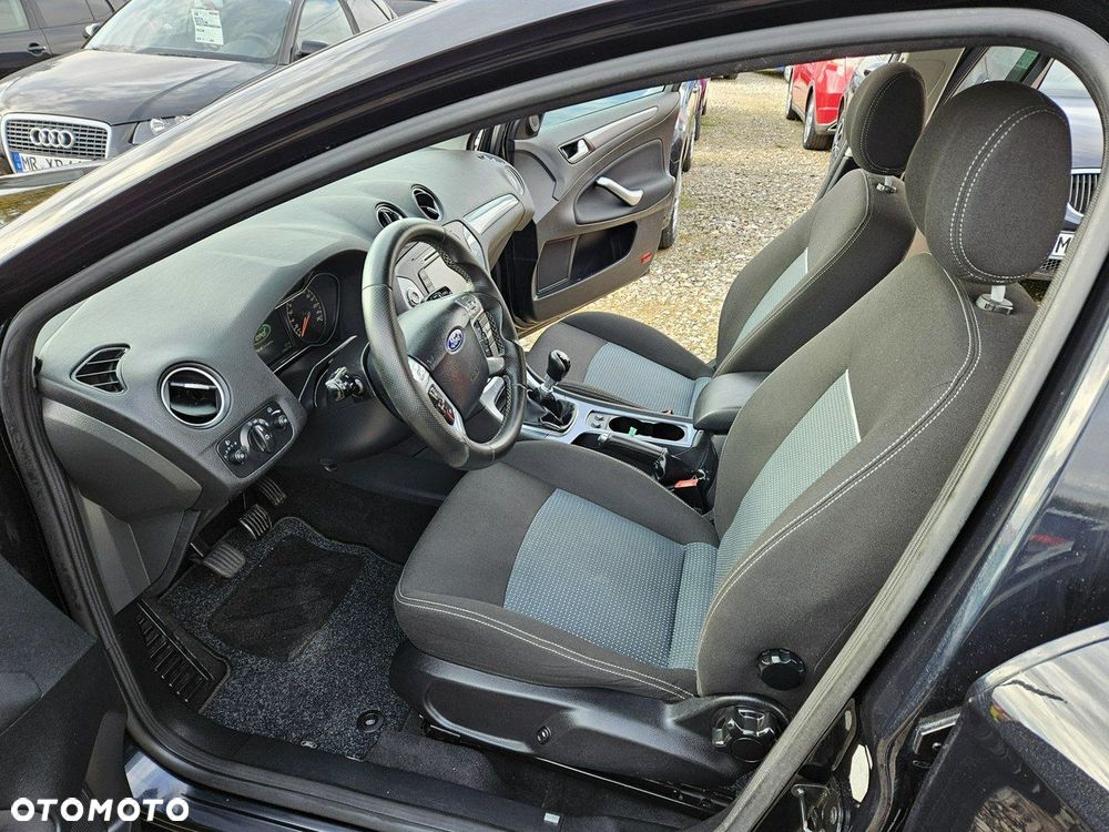 Ford Mondeo - 7