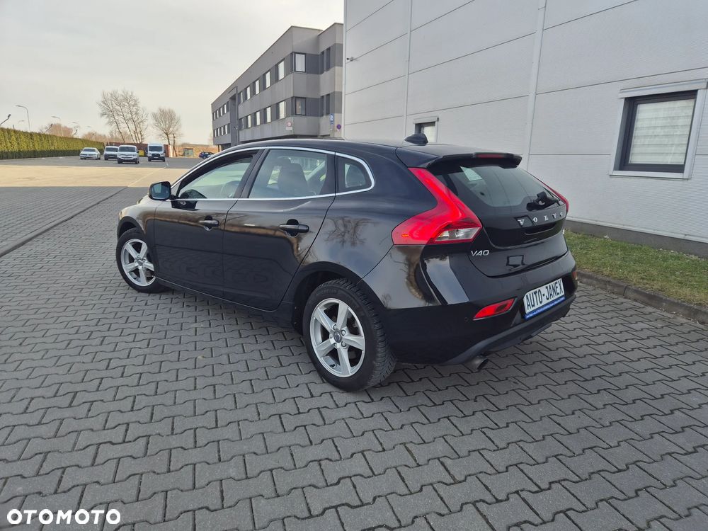 Volvo V40 T3 Kinetic - 6