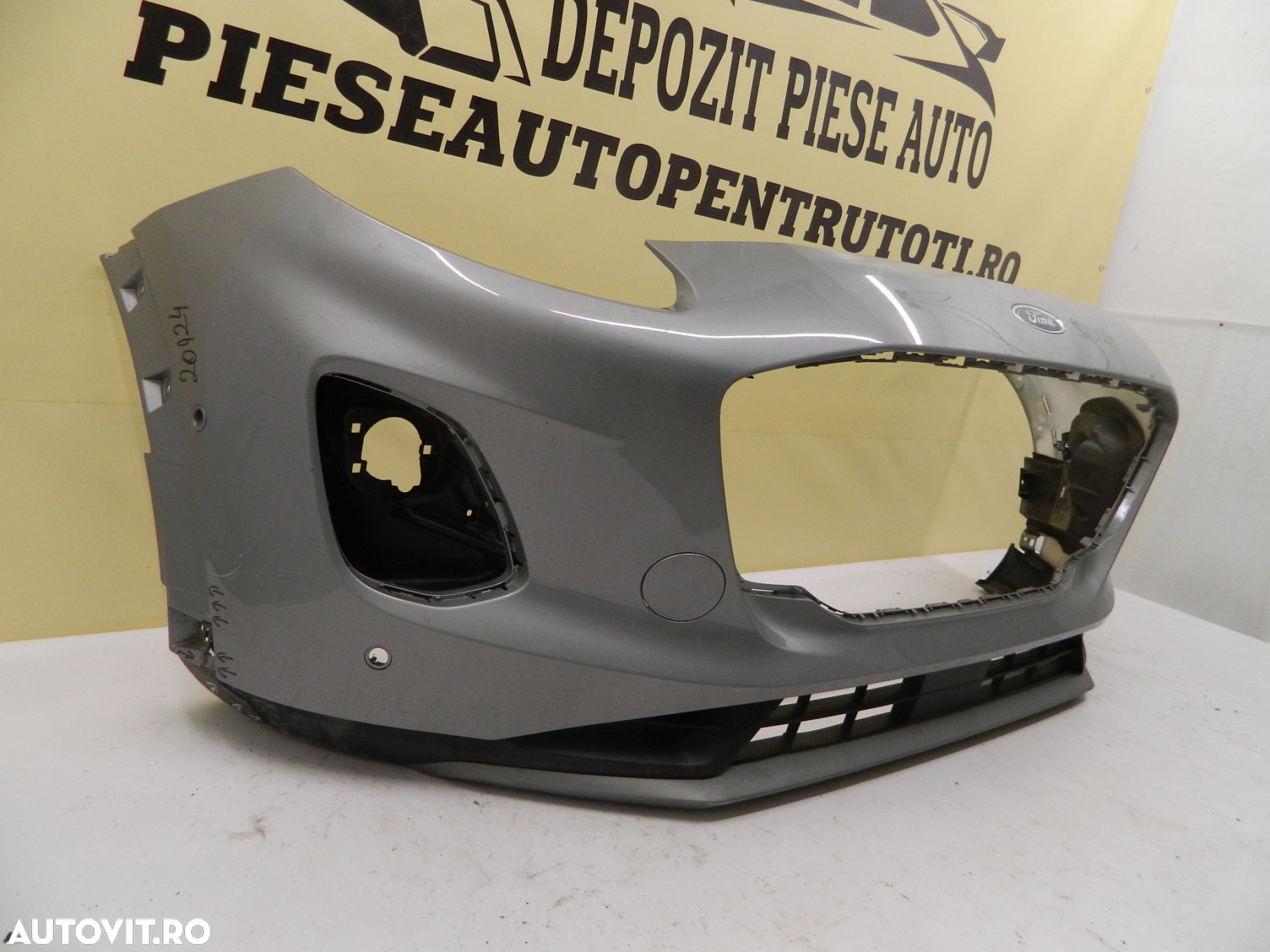 Bara fata Ford Puma, 2019, 2020, 2021, 2021, L1TB-17757-A, fisurata in partea de jos,include spoiler cu ornament fisurat in partea dreapta. - 3