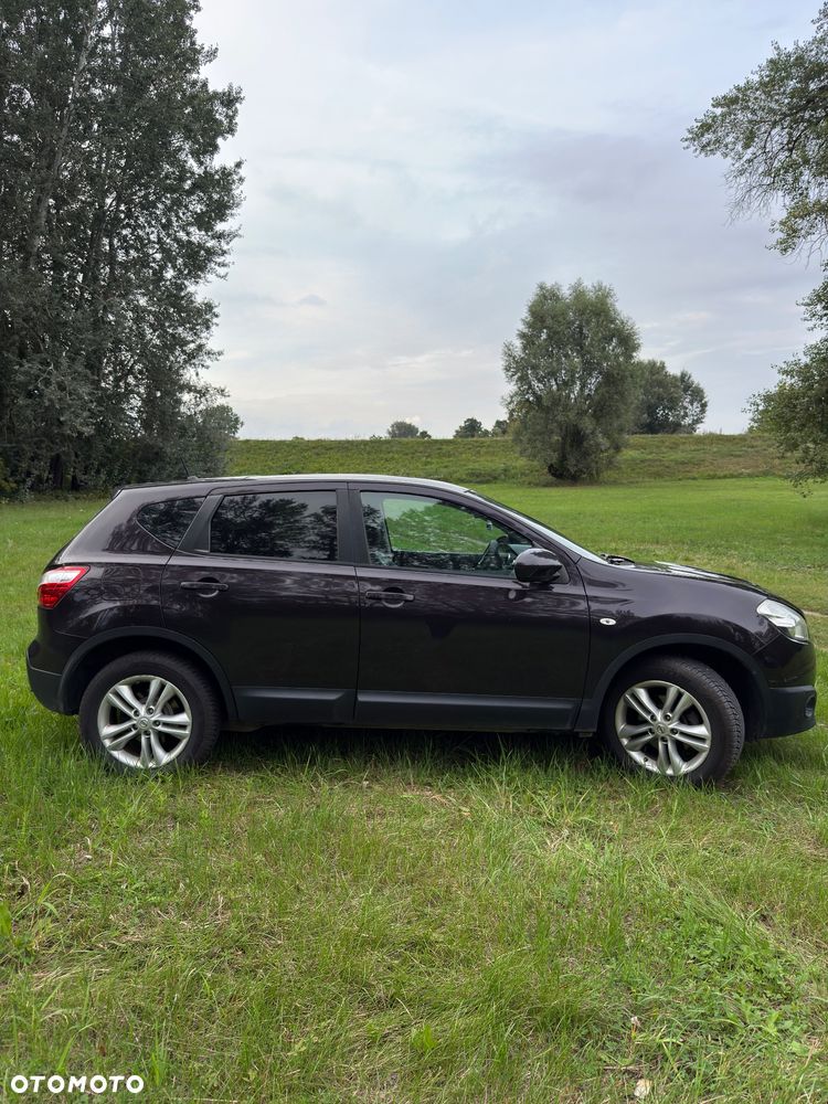 Nissan Qashqai 2.0 4x4 Tekna - 2