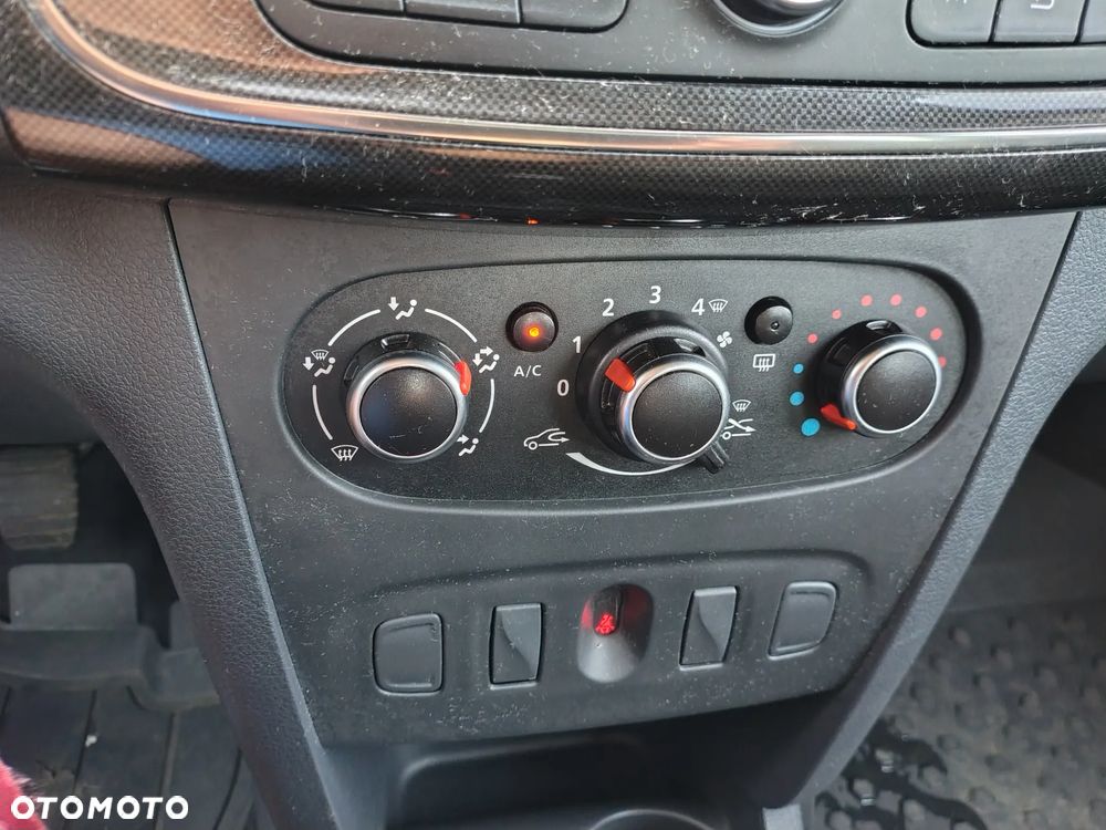 Dacia Sandero SCe 75 Comfort - 29