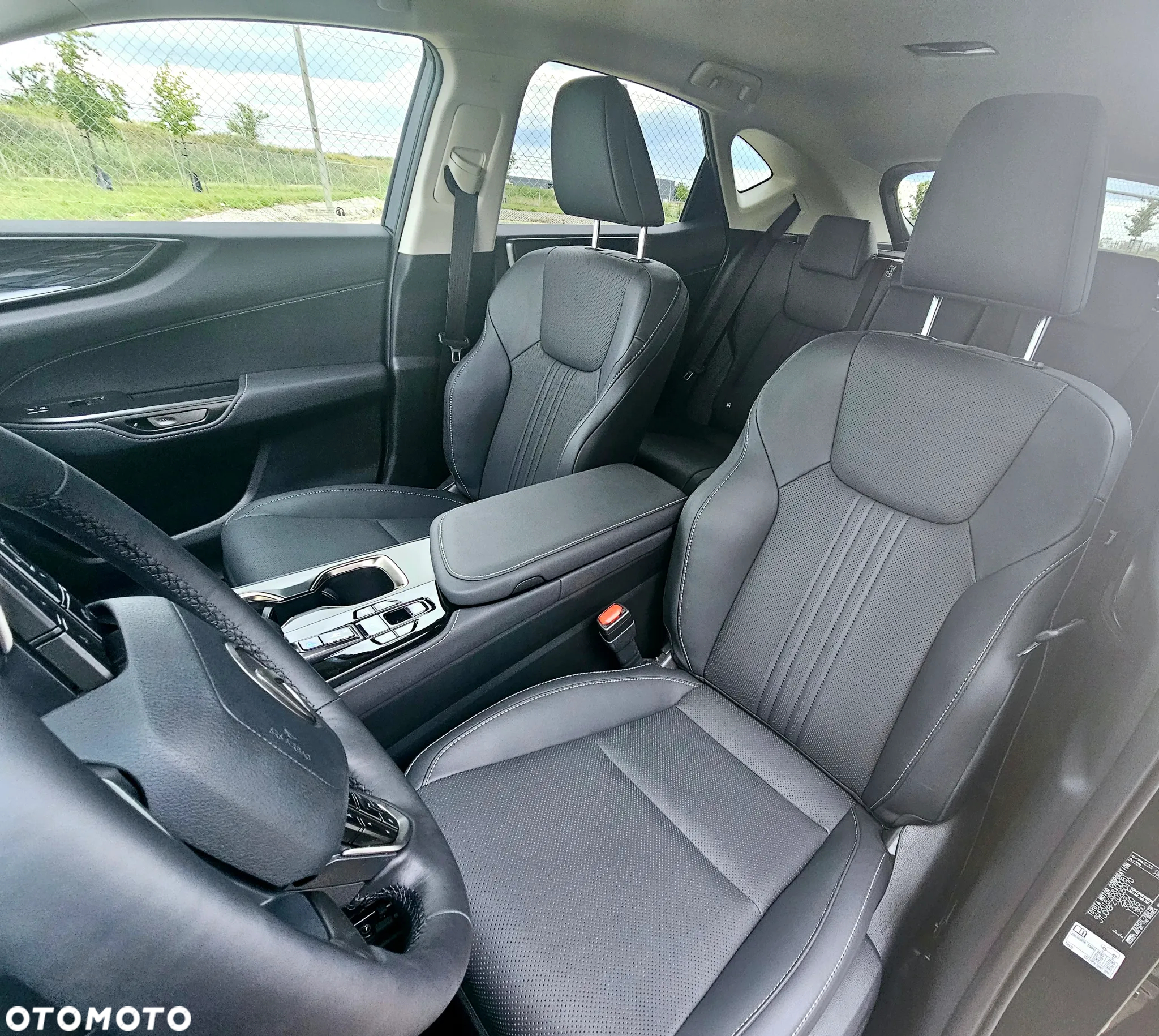 Lexus NX 450h+ Overtrail AWD - 17
