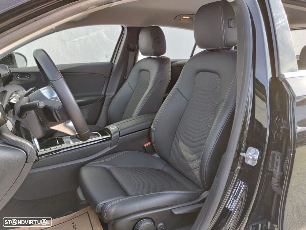 Mercedes-Benz A 200 7G-DCT - 4