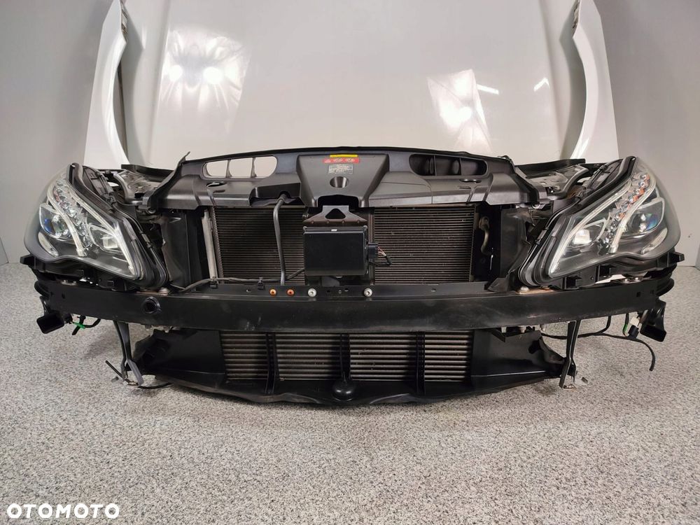 MERCEDES W207 LIFT AMG KOMPLETNY PRZÓD LAMPY ZDERZAK MASKA BŁOTNIKI - 9