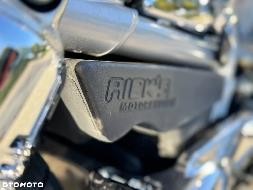 Harley-Davidson V-Rod Night Rod - 11