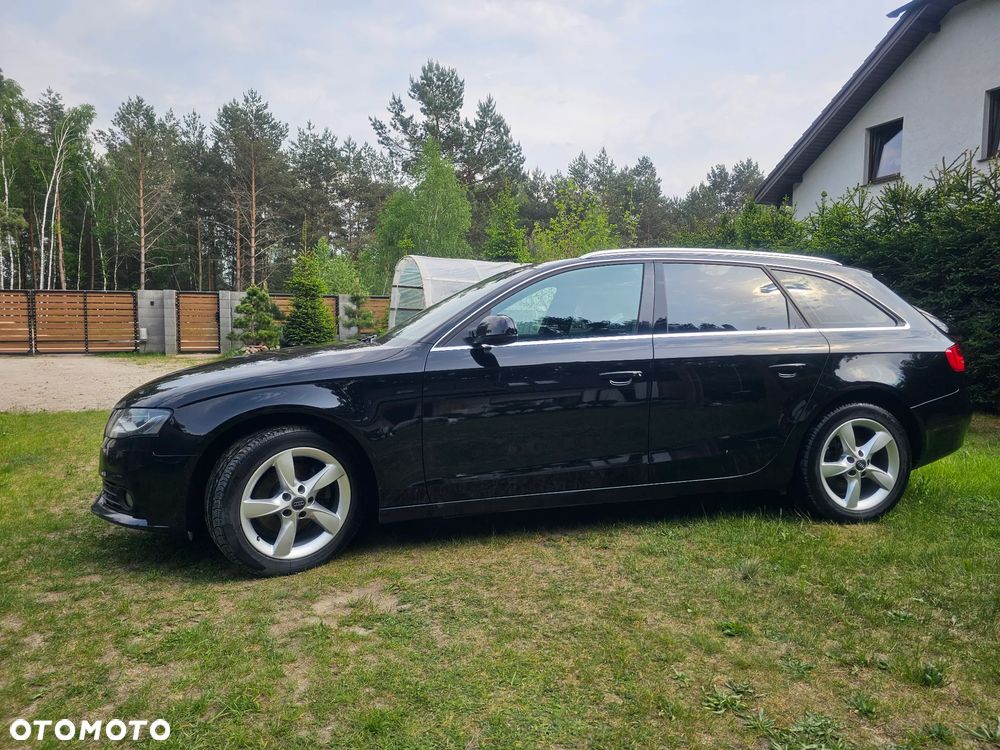Audi A4 Avant 2.0 TDI DPF Ambiente - 10